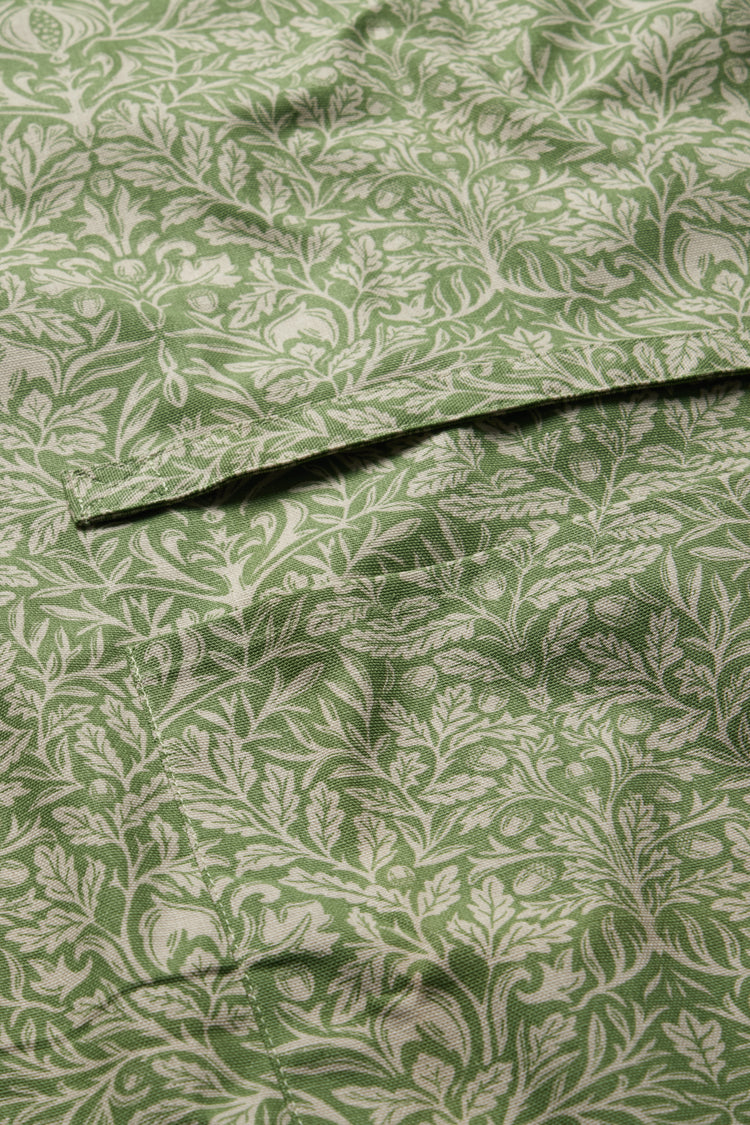 Acorn Green Apron