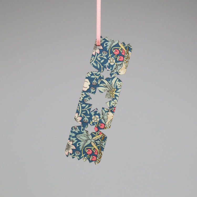 Strawberry Thief 2D Wooden Cracker Decoration