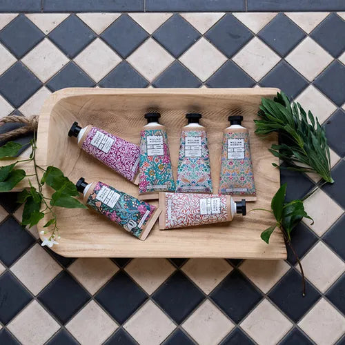 William Morris At Home Strawberry Thief Aloe & Lime 50ml Hand Cream